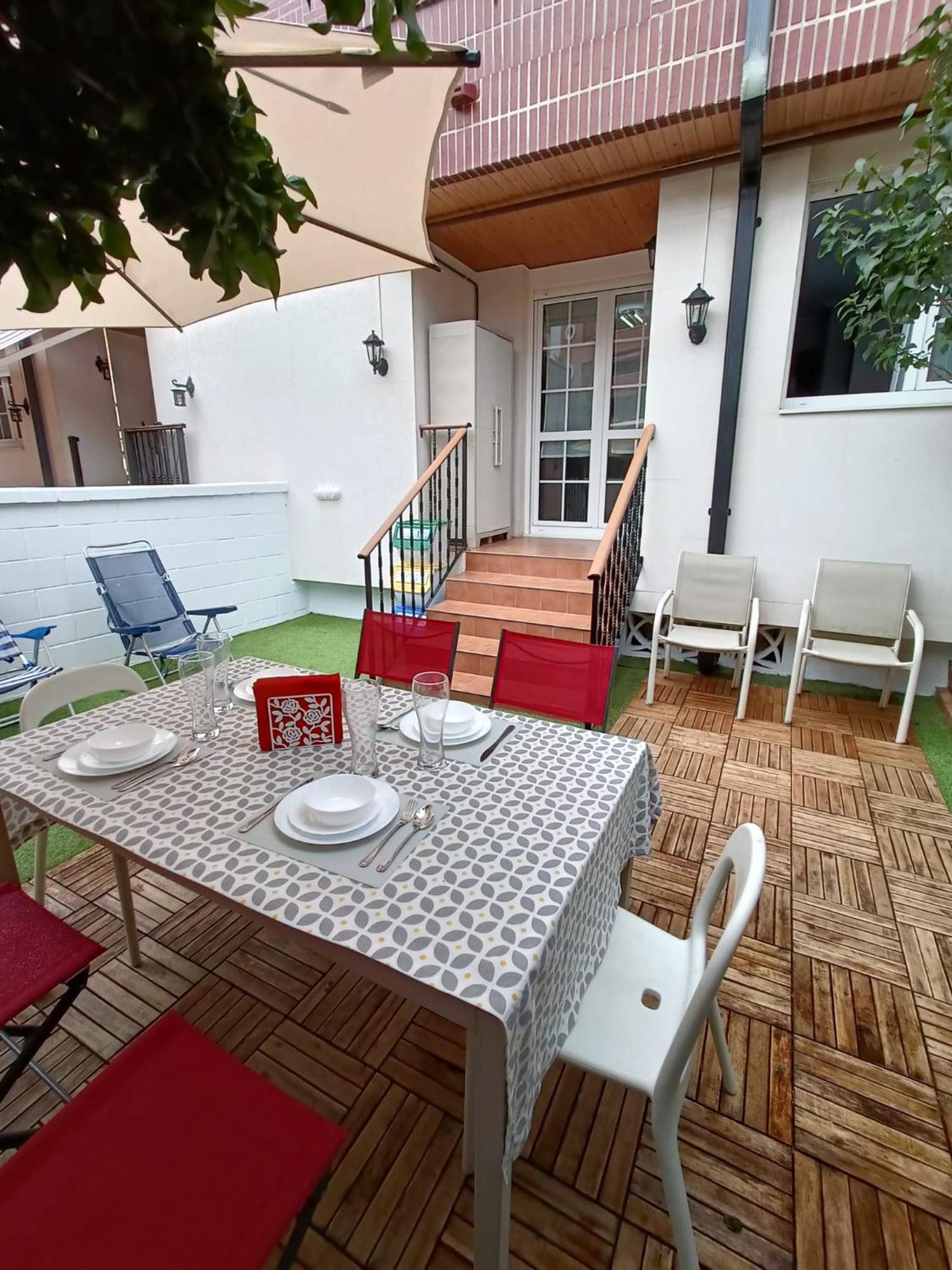 Paraiso Soleado: Piso Con Terraza, Piscina Y Garaje A 5 Min De Playa Castro Urdiales Eksteriør billede